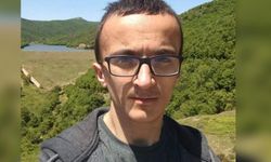 Korkunç ölüm! Başı kanepeye sıkışmış halde bulundu