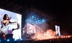 Kosova'da Dua Lipa ve Edis rüzgârı esti