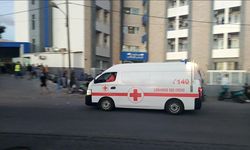 Lübnan'da bina yangını: 3 ölü çok sayıda yaralı var!