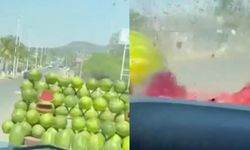 Malatya'da akılalmaz olay: Bilerek, araçla karpuz tezgahına daldılar