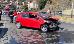 Zincirleme trafik kazasında 5 araç birbirine girdi