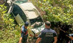 Adana'da otomobil uçuruma yuvarlandı! Yaralılar var