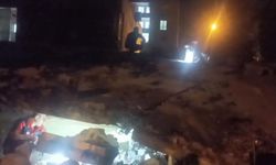 Batman'da 2 katlı bina çöktü