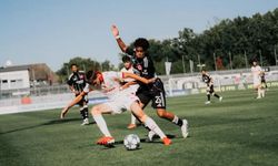 Galatasaray'a UEFA Gençlik Ligi’nde soğuk duş! Frankfurt farklı kazandı