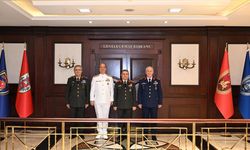 Genelkurmay Başkanı Bayraktaroğlu'ndan, kuvvet komutanlarıyla kritik görüşme