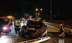 Kaza yapan sürücü otomobilini bırakıp kaçtı