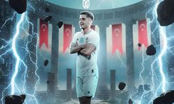 Milli futbolcu Suudi Arabistan'a gitti! Türk bayrağıyla duyurdular