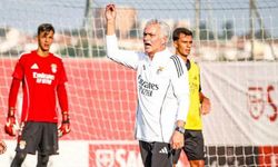 Mourinho'dan Benfica'yı çıldırtan istek! Gelir gelmez yaptı yapacağını