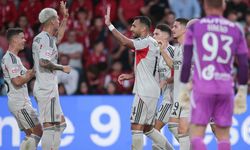 Mourinho'dan fırtına gibi başlangıç! Benfica deplasmanda farklı kazandı