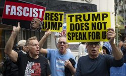 New York'ta düzenlenen Trump karşıtı protestoda göstericiler gözaltına alındı