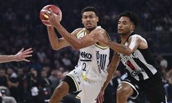 Potada kupa Fenerbahçe'nin! Derbide Beşiktaş'ı devirdi