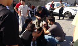 Taksim'de polis aracı aydınlatma direğine çarptı: 4 polis yaralı