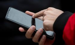 Telefonunuzdan bu uygulamaları acilen silin! Kartınızdan gizlice para çekiyor