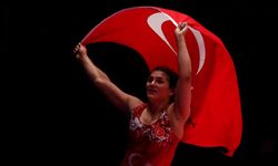 10-0'lık ezici üstünlük! Milli sporcu 3. kez dünya şampiyonu
