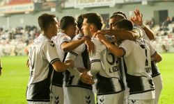 3. Lig ekibi derbide 'şimşek' çaktı! Bu sezon bir ilk oldu