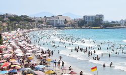 Antalya'da turist sayısı 16 milyonu geçti!