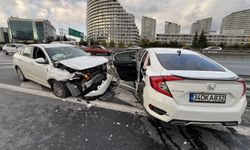 Bağcılar TEM Otoyolu'nda kaza: 4 yaralı