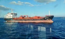 Çanakkale Boğazı'nda arızalanan gemi güvenli bölgeye demirletildi