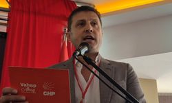 CHP'nin il kongresinde büyük kriz: Belediye başkanı 'Kovun beni partiden' diyerek git
