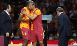 Dursun Özbek kesenin ağzını açtı: Futbolculara büyük moral
