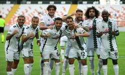 Efsane golcü Türkiye'ye ısındı! 6-0'lık maça 3 golle damga vurdu