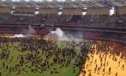 Eski Başbakanın cenazesinde katliam! Stadyumu kana buladılar