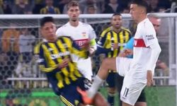 Fenerbahçe taraftarını çileden çıkaran faul! Yıldız oyuncu kan revan içinde kaldı