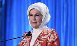 Galata Kulesi'ne yansıtıldı: Emine Erdoğan'dan dikkat çeken mesaj