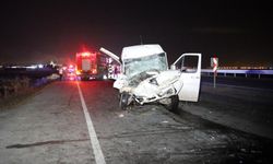 Hatay'da feci kaza sonrası can pazarı: 14 yaralı