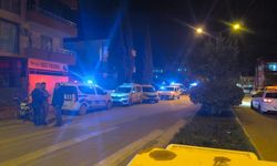 İki grup arasında silahlı kavga: 1'i polis, 4 yaralı
