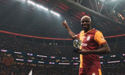 İngiliz gazetecinin isyanı: 'Osimhen'i neden almadınız?'