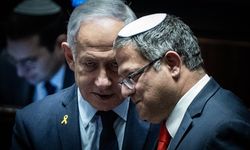İsrail ateşkes sonrası karıştı: Rehine aileleri ve siyasilerden Netanyahu'ya tepki yağdı!