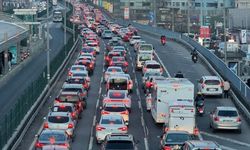 İstanbul'da trafik kilit! Yoğunluk yüzde 83'e yükseldi