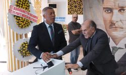 İYİ Parti kongresinde gerginlik: Kürsü devrildi, arbede yaşandı