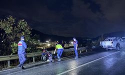 İzmir'de pikap ile elektrikli bisiklet çarpıştı! 1 ölü, 1 ağır yaralı