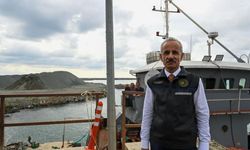 Karadeniz'de nefes kesen operasyon! 35 metreküp yakıt güvenle tahliye edildi!