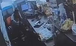 Manisa'da eski eş dehşeti: Kucağındaki bebeğe aldırmadan defalarca bıçakladı