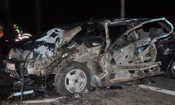 Otomobille pikap çarpıştı! 6 kişi yaralandı