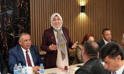 Rukiye Toy İstanbul'da STK temsilcileriyle bir araya geldi