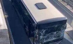 Son dakika: Sefaköy'de metrobüsler çarpıştı! Yaralı var