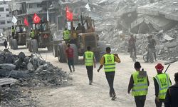 Türk bayraklarıyla Gazze'ye girdiler! Çalışmalar başladı