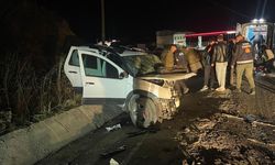 Uşak'ta cip ile otomobil çarpıştı: 2 ölü, 3 yaralı