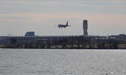 ABD'de yolcu uçağında bomba ihbarı yapıldı! Uçuşlar durduruldu
