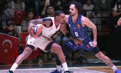 Anadolu Efes Alman ekibini 2 sayı farkla yıktı