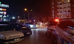 AVM'de bekçilere silah gösteren şüpheli gözaltına alındı