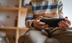 Danimarka sosyal medyaya yaş sınırı getirdi: Artık 15 yaş altı kullanamayacak