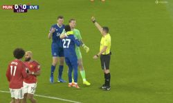 Dünyanın en iyi liginde ilginç olay! 36 yaşındaki futbolcu takım arkadaşını tokatladı