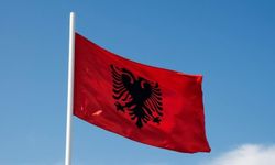 Eski Arnavutluk Başbakanı Fatos Nano son yolculuğuna uğurlandı