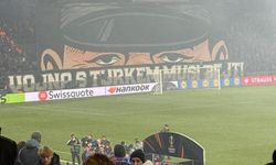 Fenerbahçe maçında Çeklerden hadsiz pankart!