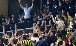 Fenerbahçe tribünlerinden Sadettin Saran'a tam destek!